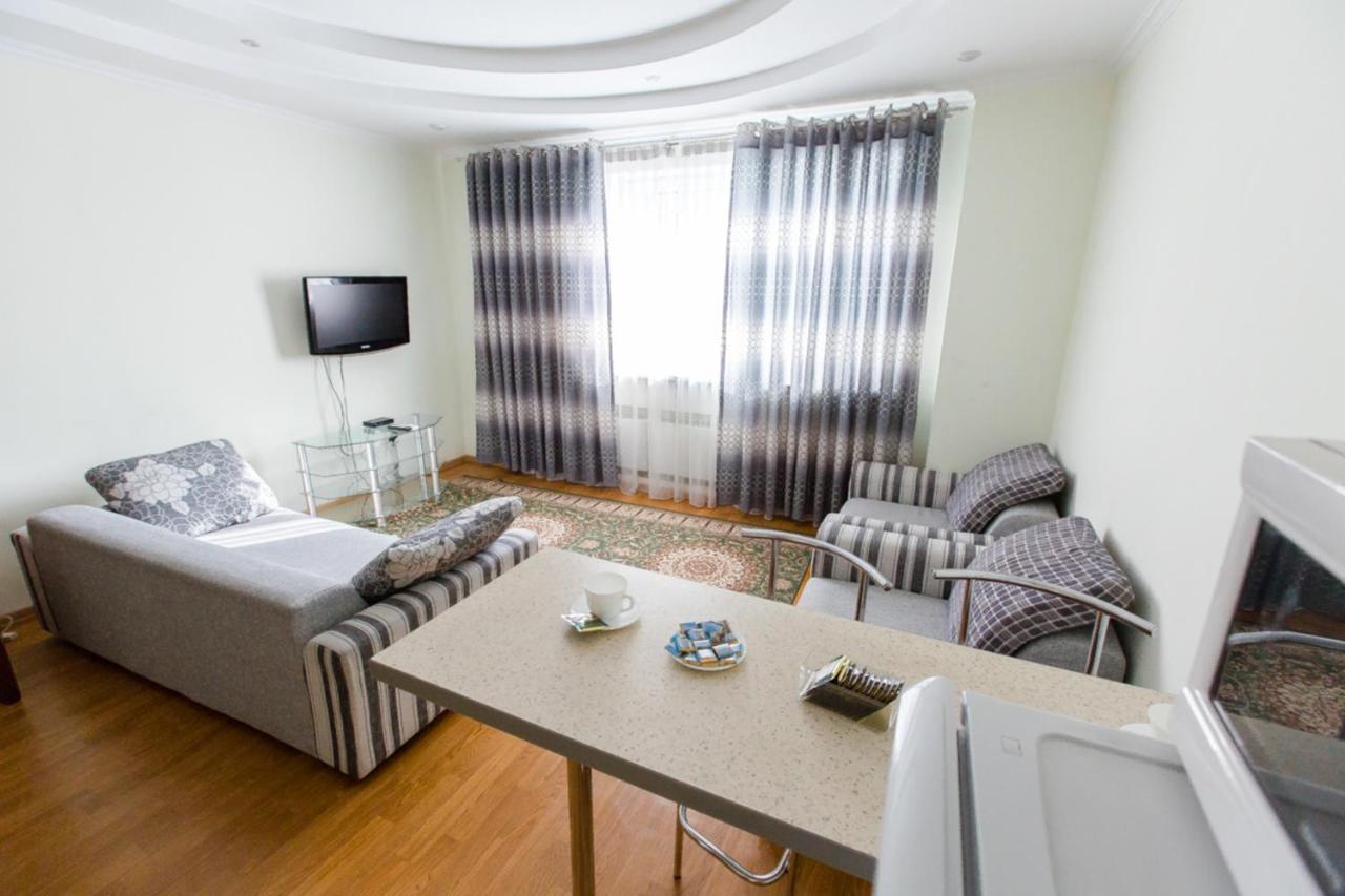 Manica Mega Towers Daire Almatı Dış mekan fotoğraf