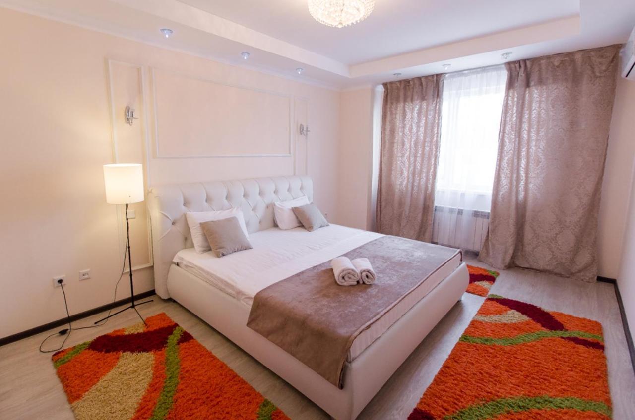 Manica Mega Towers Daire Almatı Dış mekan fotoğraf
